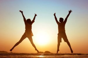 بررسی روش‌های نوین تعامل با مخاطبان در پادکست های خیریه