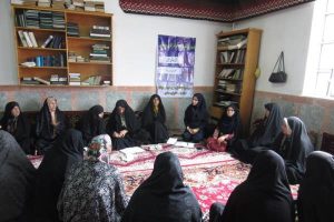 فواید پادکست ها برای دختران و زنان در جوامع کم‌درآمد