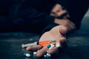 بهره‌گیری از تکنولوژی‌های نوین و رسانه‌های اجتماعی